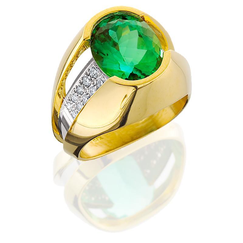 JFA006; Green Tourmaline and Diamond Ring set in 18 Yellow & White Gold