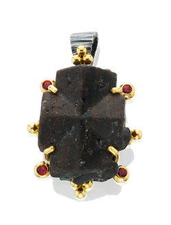 ZF026; 22K yellow Gold & Silver Pendant w/Natural Staurolite Crystal Surrounded w/Red Spinels